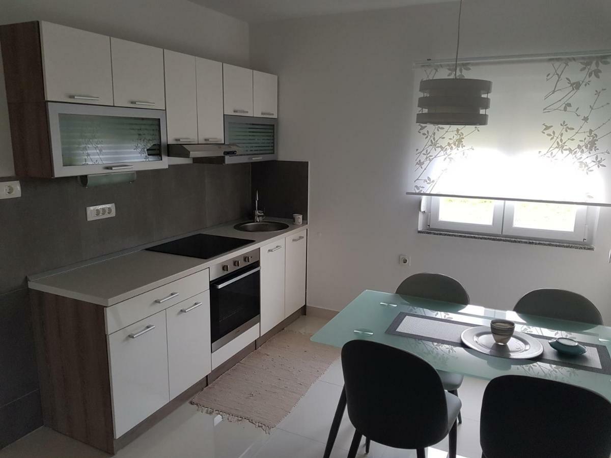 Holiday Home Begonja Привлака Экстерьер фото