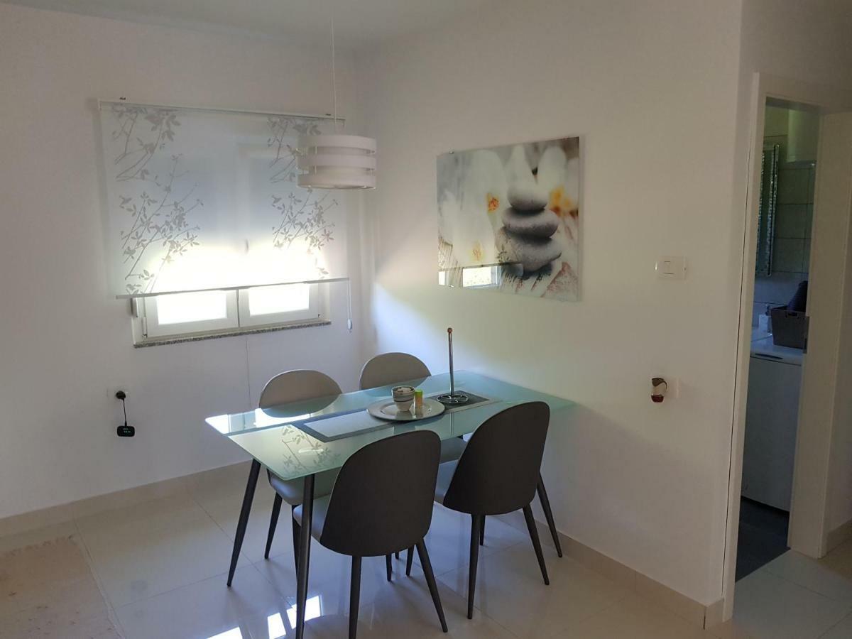 Holiday Home Begonja Привлака Экстерьер фото